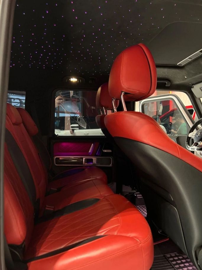 Used Mercedes-Benz G-Class 500 III (W463), 4.0 l, 2019 in Dubai by A Class Motors, White color.  | AUTO.AE