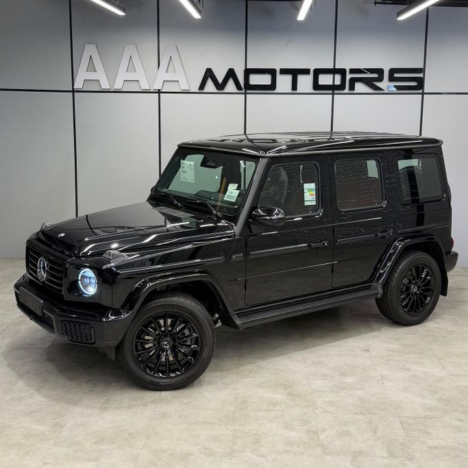 جديدة Mercedes-Benz G-Class 500 عملية شد الوجه III (W465), 3.0 l, 2025 في في دبي من AAA Motors، اللون أسود. مواصفات الخليج | AUTO.AE