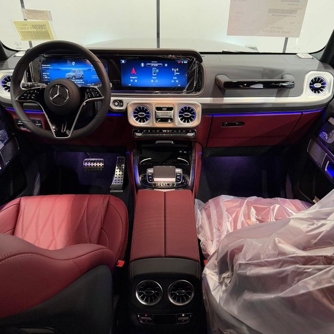 جديدة Mercedes-Benz G-Class 500 عملية شد الوجه III (W465), 3.0 l, 2025 في في دبي من AAA Motors، اللون أسود. مواصفات الخليج | AUTO.AE