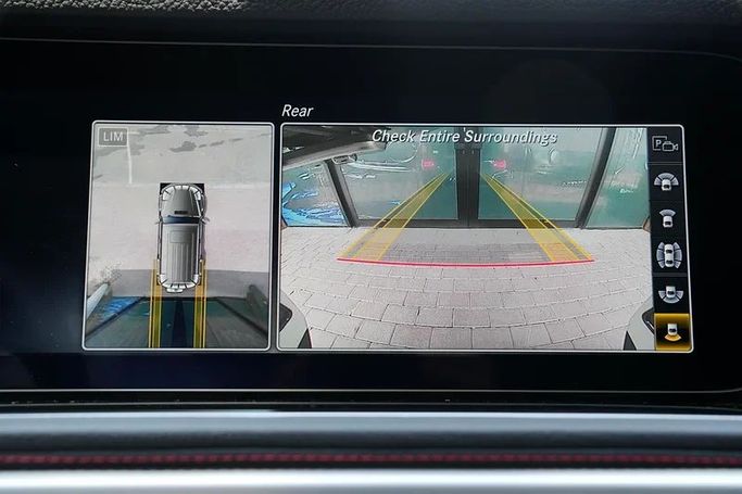 Used Mercedes-Benz G-Class 550 III (W463), 4.0 l, 2019 in Dubai by 8 Ba Motors, White color. Japanese Specs | AUTO.AE