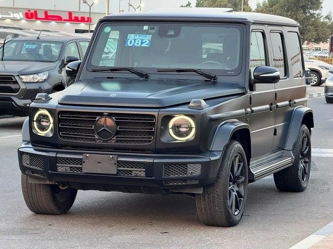 Подержанный Mercedes-Benz G-Class 550 III (W463), 4.0 л, 2020 в Дубае от Best Car Черный цвет. Японская | AUTO.AE