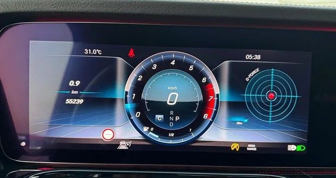 Подержанный Mercedes-Benz G-Class 550 III (W463), 4.0 л, 2020 в Дубае от Best Car Черный цвет. Японская | AUTO.AE