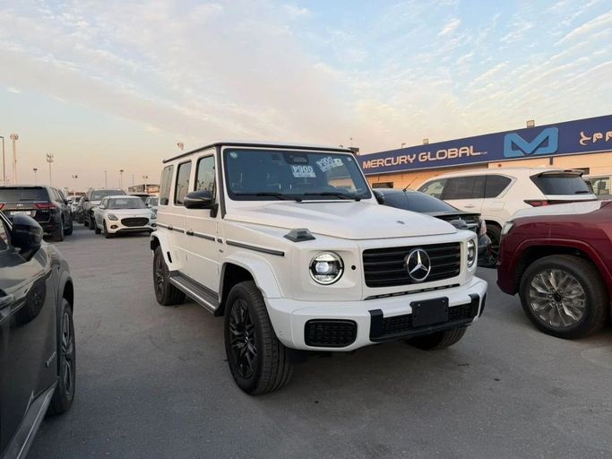جديدة Mercedes-Benz G-Class 580 عملية شد الوجه III (W465), 2025 في في دبي من Mercury Global FZCO، اللون أبيض. المواصفات اليابانية | AUTO.AE