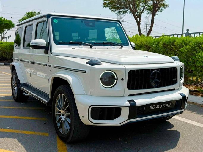 مستعملة Mercedes-Benz G-Class 550 III (W463), 4.0 l, 2019 في في دبي من 66 Motors، اللون أبيض. المواصفات اليابانية | AUTO.AE | إعلان #272656