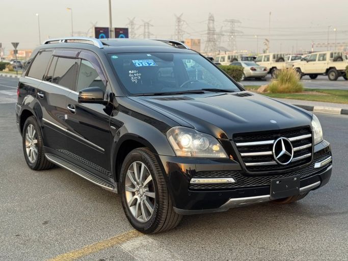 Подержанный Mercedes-Benz GL-Class 550 I (X164) Рестайлинг, 5.5 л, 2012 в Дубае от Saeed Auto Черный цвет. Японская | AUTO.AE