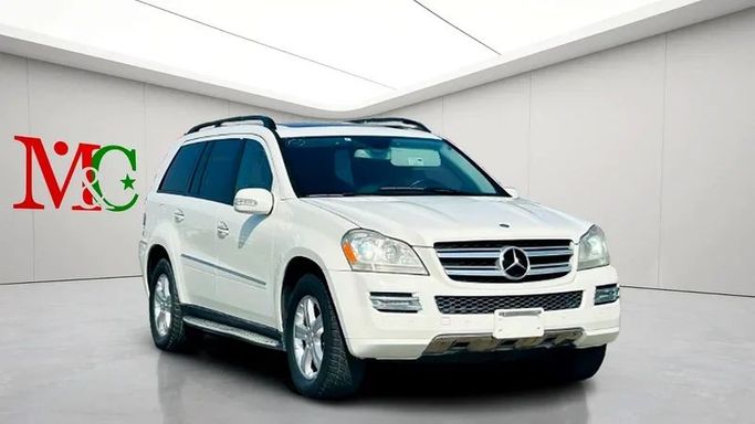 Подержанный Mercedes-Benz GL-Class 450 I (X164), 4.7 л, 2008 в Дубае от Mirza Automobile FZE Белый цвет. Японская | AUTO.AE