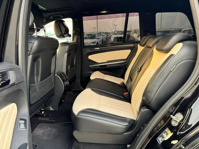 Used Mercedes-Benz GL-Class 550 II (X166), 4.7 l, 2013 in Dubai by Best Car, Black color. Japanese Specs | AUTO.AE