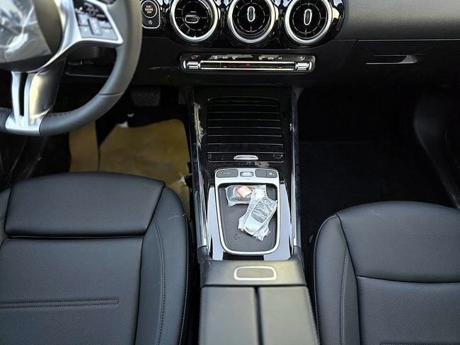 New Mercedes-Benz GLA 200 II (H247) Facelift, 1.3 l, 2025 in Dubai by Soltan Auto, White color. Other | AUTO.AE