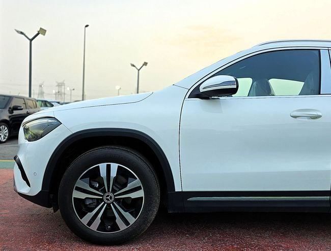 New Mercedes-Benz GLA 200 II (H247) Facelift, 1.3 l, 2025 in Dubai by Soltan Auto, White color. Other | AUTO.AE