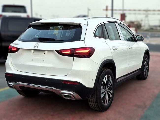 New Mercedes-Benz GLA 200 II (H247) Facelift, 1.3 l, 2025 in Dubai by Soltan Auto, White color. Other | AUTO.AE