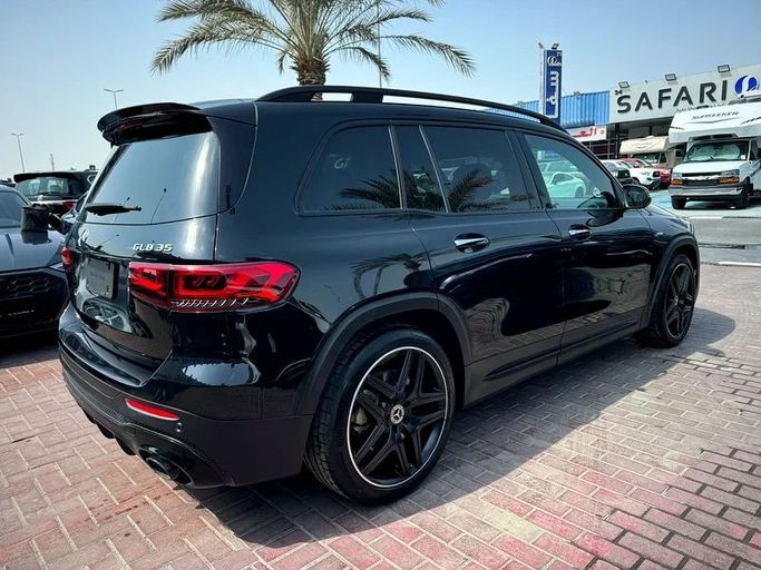 Подержанный Mercedes-Benz GLB AMG 35 AMG I (X247), 2.0 л, 2022 в Дубае от Nice Cars Motos Черный цвет. Other | AUTO.AE