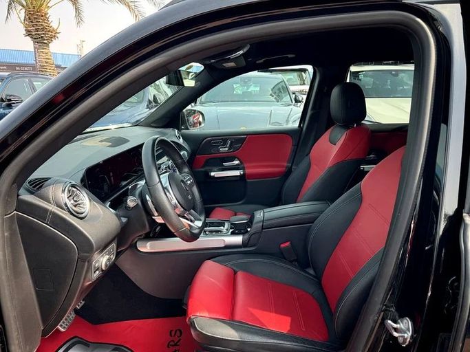 Подержанный Mercedes-Benz GLB AMG 35 AMG I (X247), 2.0 л, 2022 в Дубае от Nice Cars Motos Черный цвет. Other | AUTO.AE