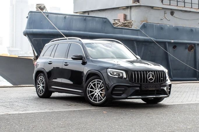 Подержанный Mercedes-Benz GLB AMG 35 AMG I (X247), 2.0 л, 2022 в Дубае от VERONA MOTORS Черный цвет.  | AUTO.AE