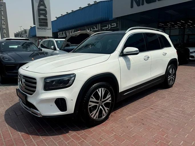 Подержанный Mercedes-Benz GLB 220 I (X247) Рестайлинг, 2.0 л, 2024 в Дубае от Nice Cars Motos Белый цвет. Other | AUTO.AE