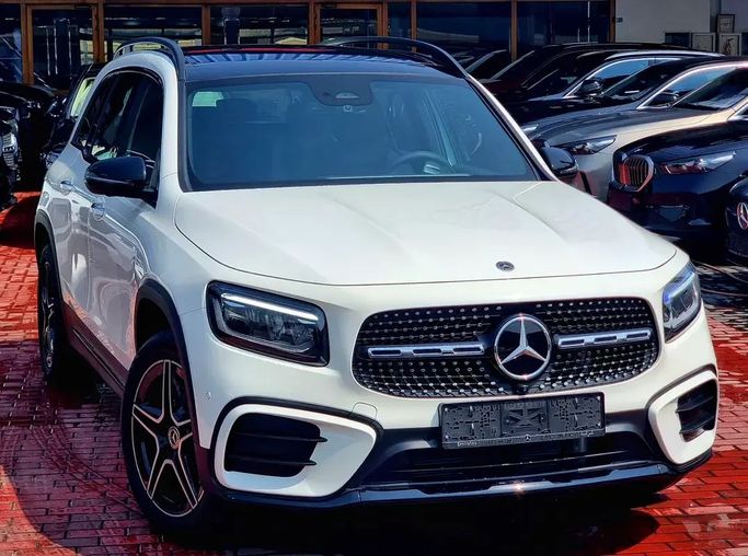Новый Mercedes-Benz GLB 200 I (X247) Рестайлинг, 1.3 л, 2025 в Дубае от Auto Gallery DXB Белый цвет. GCC | AUTO.AE | Объявление #259760