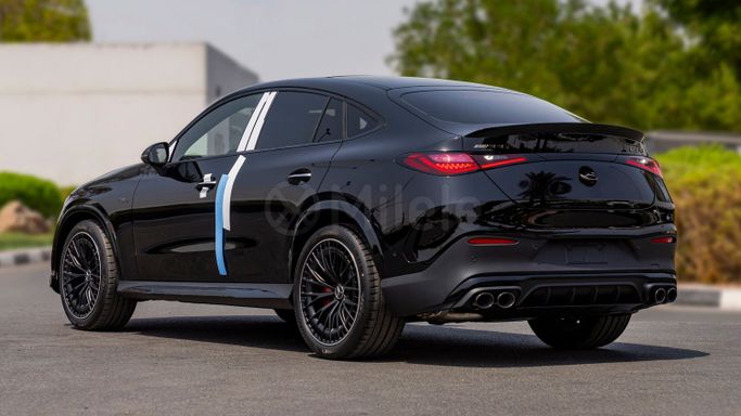 Подержанный Mercedes-Benz GLC Coupe AMG 43 AMG II (C254), 2.0 л, 2025 в Дубае от Milele Черный цвет. Other | AUTO.AE