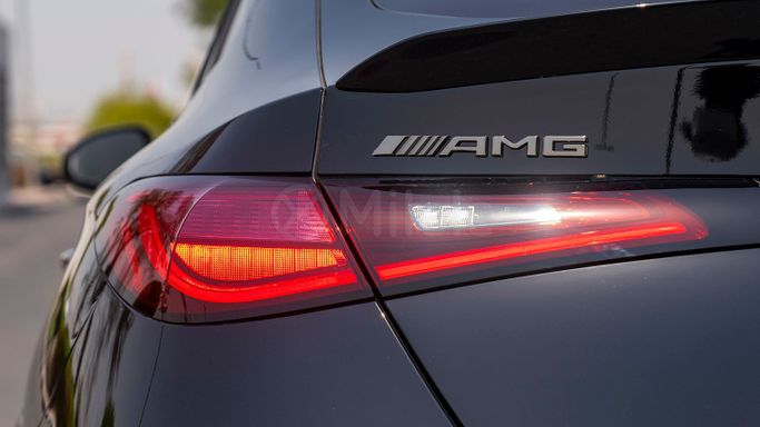 Подержанный Mercedes-Benz GLC Coupe AMG 43 AMG II (C254), 2.0 л, 2025 в Дубае от Milele Черный цвет. Other | AUTO.AE