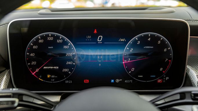 Новый Mercedes-Benz GLC Coupe AMG 43 AMG II (C254), 2.0 л, 2025 в Дубае от Milele Серый цвет. Other | AUTO.AE