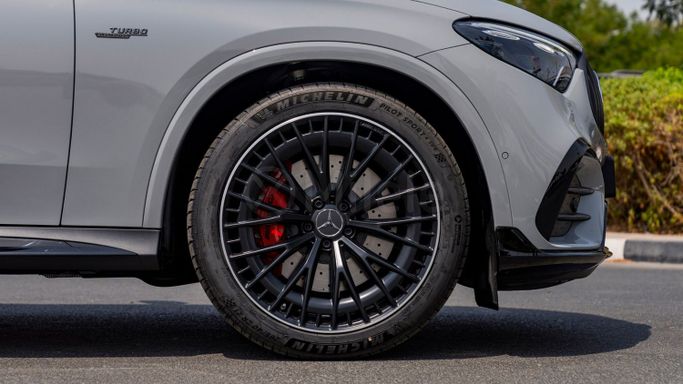 Новый Mercedes-Benz GLC Coupe AMG 43 AMG II (C254), 2.0 л, 2025 в Дубае от Milele Серый цвет. Other | AUTO.AE