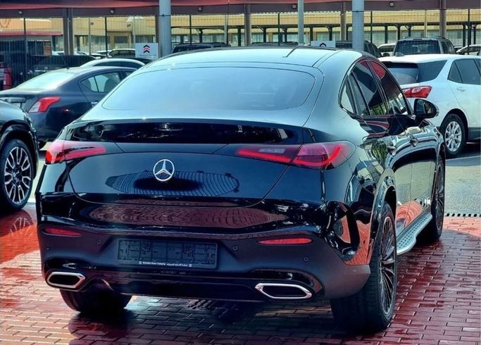 Новый Mercedes-Benz GLC Coupe 200 II (C254), 2.0 л, 2024 в Дубае от Auto Gallery DXB Черный цвет. Европейская | AUTO.AE