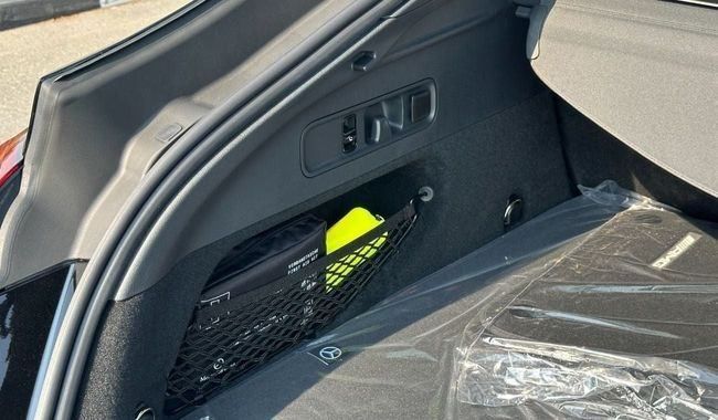 Новый Mercedes-Benz GLC Coupe 200 II (C254), 2.0 л, 2025 в Дубае от Falcons GT Motors FZCO Белый цвет. GCC | AUTO.AE