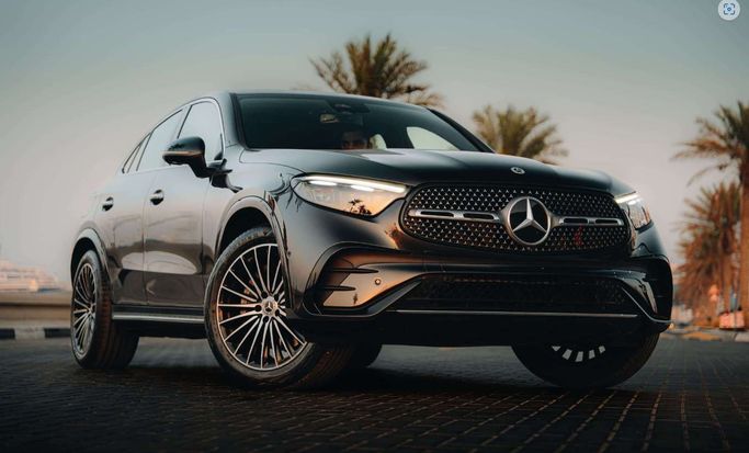 Mercedes-Benz GLC 200 II (X254), 2025 внедорожник 5 дв.  класса в Дубае от Uptown Rent A Car LLC черный цвет | AUTO.AE
