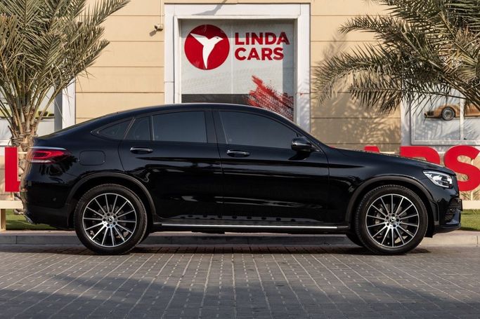 Used Mercedes-Benz GLC 200 II (X254), 2.0 l, 2022 in Dubai by Linda Cars, Black color. GCC Specs | AUTO.AE