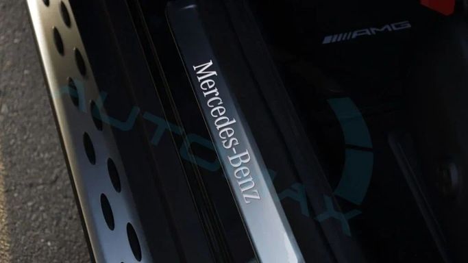 Новый Mercedes-Benz GLC 200 II (X254), 2.0 л, 2025 в Дубае от Auto Max Group Черный цвет. GCC | AUTO.AE