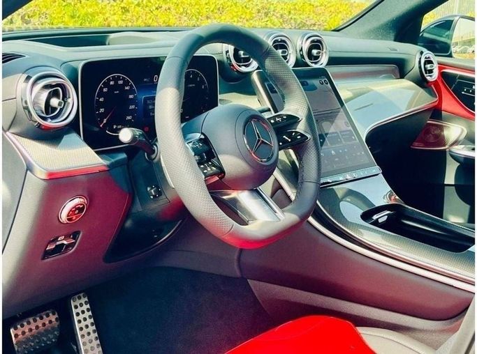 Новый Mercedes-Benz GLC 200 II (X254), 2.0 л, 2025 в Дубае от Ideal Cars LLC Черный цвет. GCC | AUTO.AE