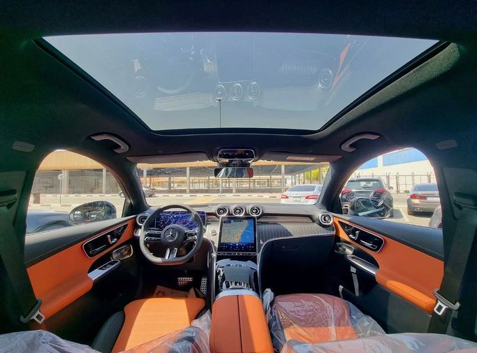 New Mercedes-Benz GLC 200 II (X254), 2.0 l, 2025 in Dubai by Auto Gallery DXB, Black color. GCC Specs | AUTO.AE