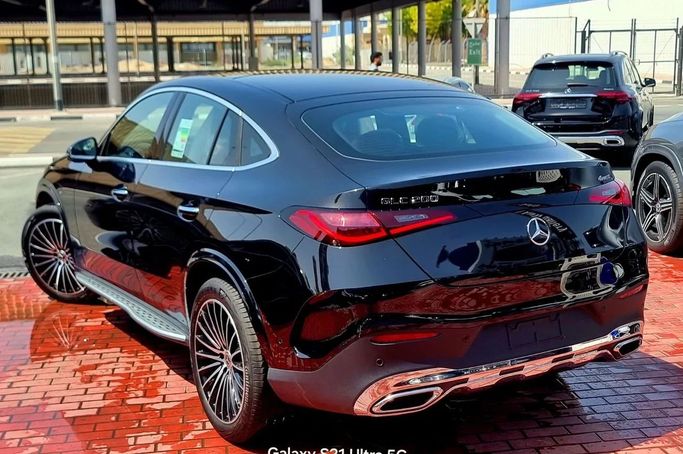 New Mercedes-Benz GLC 200 II (X254), 2.0 l, 2025 in Dubai by Auto Gallery DXB, Black color. GCC Specs | AUTO.AE