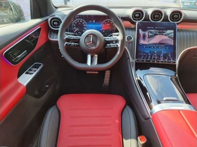 Новый Mercedes-Benz GLC 200 II (X254), 2.0 л, 2023 в Дубае от Auto Gallery DXB Черный цвет. Европейская | AUTO.AE