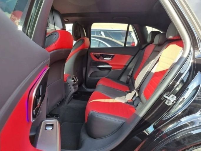 Новый Mercedes-Benz GLC 200 II (X254), 2.0 л, 2023 в Дубае от Auto Gallery DXB Черный цвет. Европейская | AUTO.AE