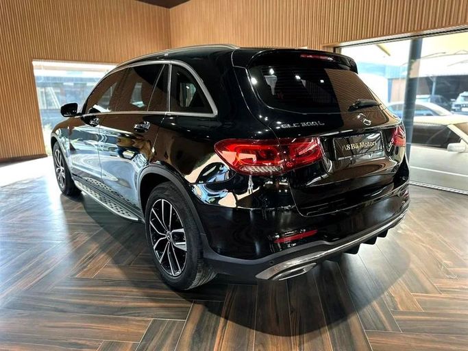 Подержанный Mercedes-Benz GLC 300 II (X254), 2.0 л, 2022 в Дубае от 8 Ba Motors Черный цвет. Other | AUTO.AE