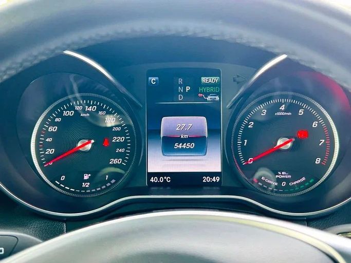 Used Mercedes-Benz GLC 350 I (X253), 2.0 l, 2018 in Dubai by Mirza Automobile FZE, Silver color. Japanese Specs | AUTO.AE