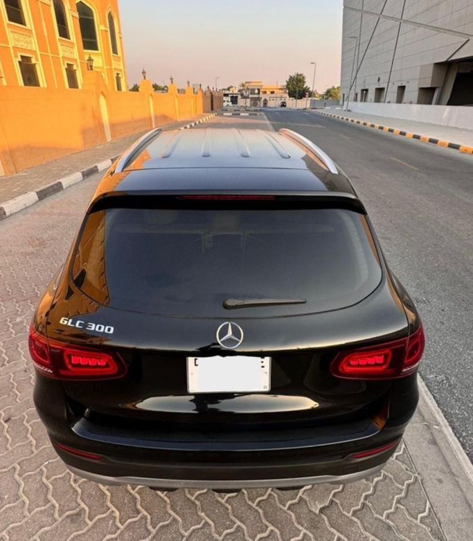 Used Mercedes-Benz GLC 300 L I (X253) Facelift, 2.0 l, 2020 in Dubai, Black color. American Specs | AUTO.AE