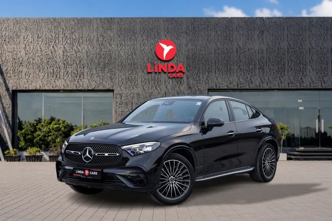 مستعملة ⁦Mercedes-Benz GLC 200 II (X254)، 2.0 l، 2024⁩ في في الإمارات, دبي من Linda Cars، اللون أسود. مواصفات الخليج | AUTO.AE | إعلان #290178