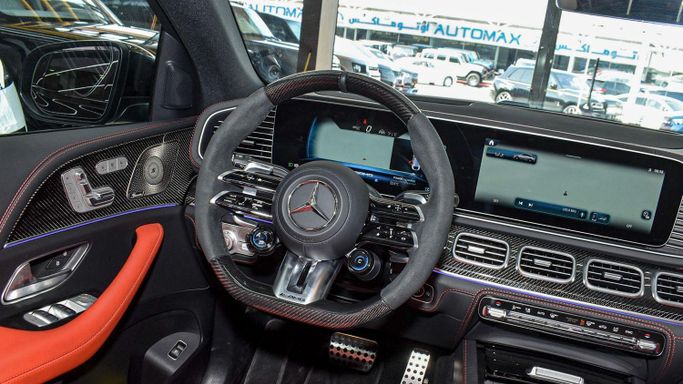 Новый Mercedes-Benz GLE AMG 63 AMG S II (V167) Рестайлинг, 4.0 л, 2024 в Дубае от 777 CARS Черный цвет. Европейская | AUTO.AE