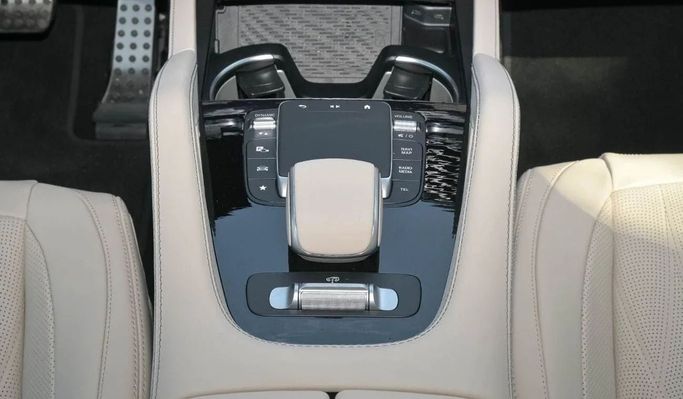 Новый Mercedes-Benz GLE AMG 53 AMG II (V167) Рестайлинг, 3.0 л, 2023 в Дубае от Laith Alobaidi Motors Черный цвет. Европейская | AUTO.AE