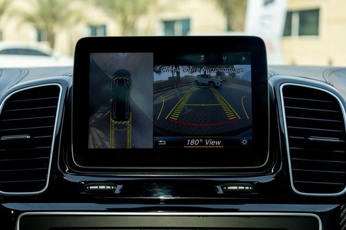 Подержанный Mercedes-Benz GLE AMG 43 AMG I (W166), 3.0 л, 2017 в Дубае от Linda Cars Черный цвет. Японская | AUTO.AE