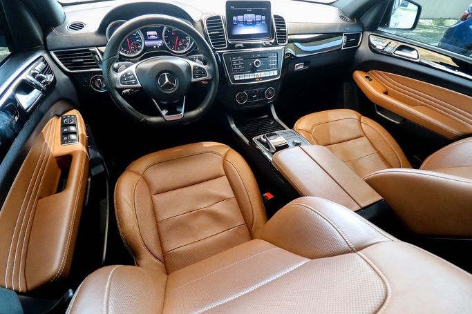 Подержанный Mercedes-Benz GLE AMG 43 AMG I (W166), 3.0 л, 2018 в Дубае от Linda Cars Белый цвет. GCC | AUTO.AE