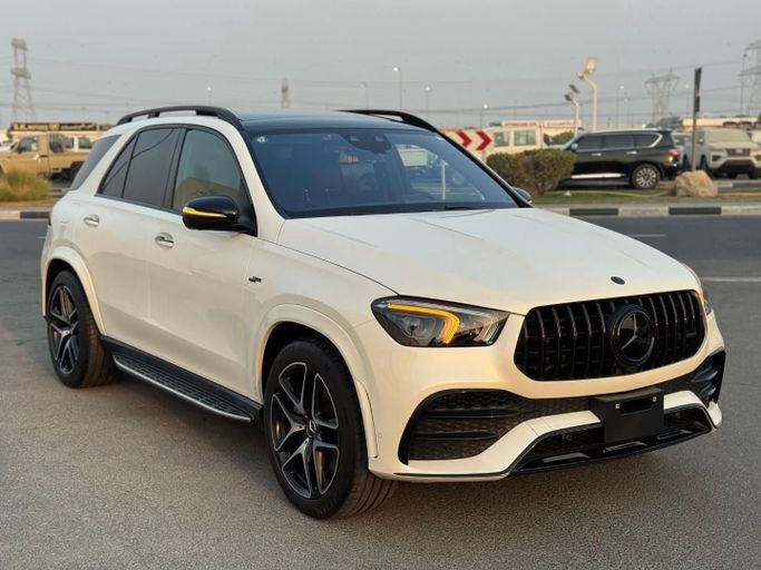 Подержанный Mercedes-Benz GLE AMG 53 AMG II (V167), 3.0 л, 2021 в Дубае от Saeed Auto Белый цвет. Японская | AUTO.AE