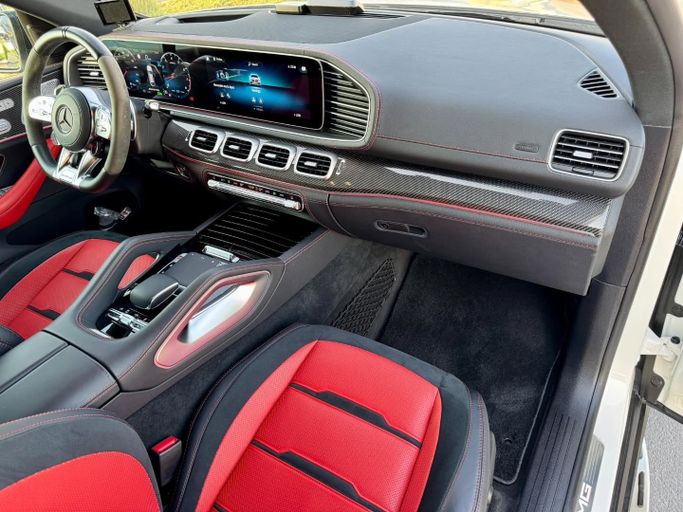 Подержанный Mercedes-Benz GLE AMG 53 AMG II (V167), 3.0 л, 2021 в Дубае от Saeed Auto Белый цвет. Японская | AUTO.AE