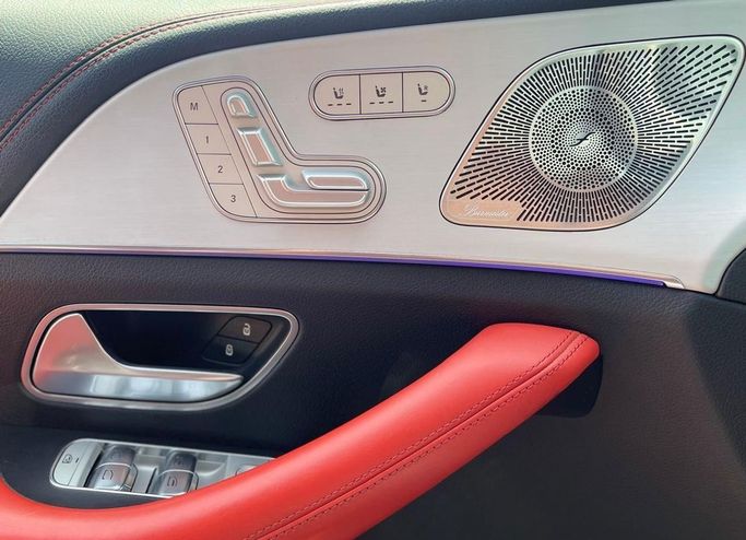 New Mercedes-Benz GLE AMG 53 AMG II (V167), 3.0 l, 2021 in Dubai by Auto Gallery DXB, Black color. GCC Specs | AUTO.AE