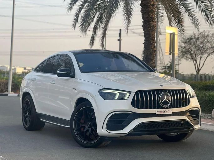 Подержанный Mercedes-Benz GLE AMG 63 AMG S II (V167), 4.0 л, 2021 в Дубае от Drivenchy Motors Белый цвет. GCC | AUTO.AE