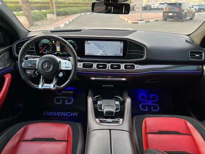 Подержанный Mercedes-Benz GLE AMG 63 AMG S II (V167), 4.0 л, 2021 в Дубае от Drivenchy Motors Белый цвет. GCC | AUTO.AE