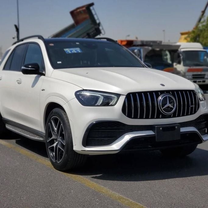 Подержанный Mercedes-Benz GLE AMG 53 AMG II (V167), 3.0 л, 2021 в Дубае от Japan Motors Белый цвет. Японская | AUTO.AE