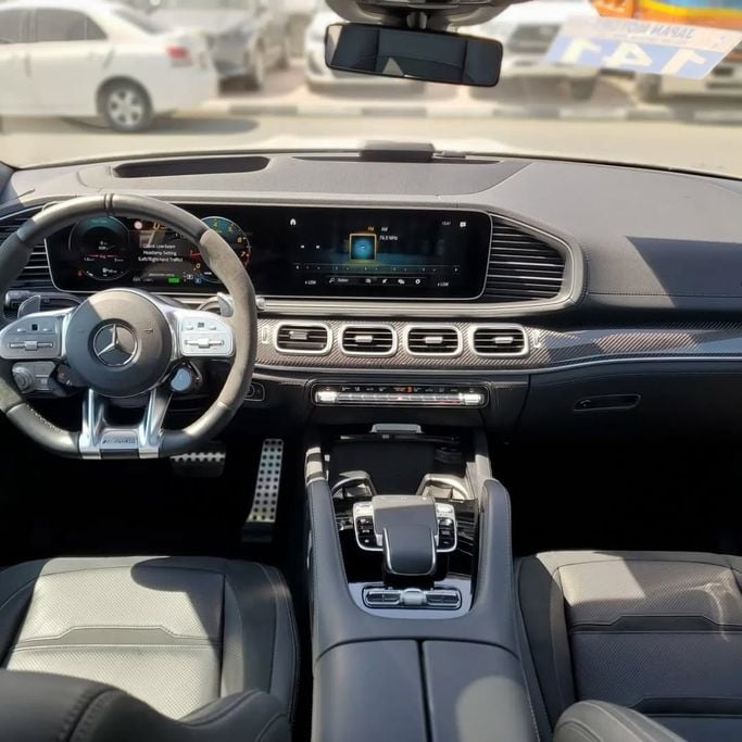 Подержанный Mercedes-Benz GLE AMG 53 AMG II (V167), 3.0 л, 2021 в Дубае от Japan Motors Белый цвет. Японская | AUTO.AE