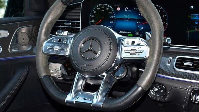 Подержанный Mercedes-Benz GLE AMG 63 AMG S II (V167), 4.0 л, 2021 в Дубае от Empire Motors Черный цвет. Американская | AUTO.AE