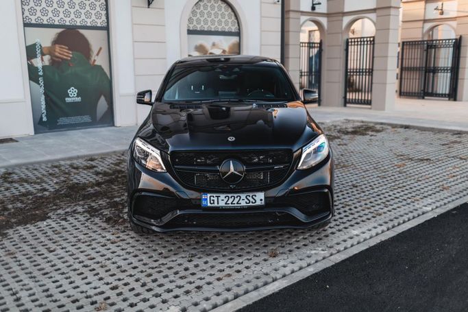 Used Mercedes-Benz GLE AMG 63 AMG S I (W166), 5.5 l, 2017 in Dubai, Black color. American Specs | AUTO.AE